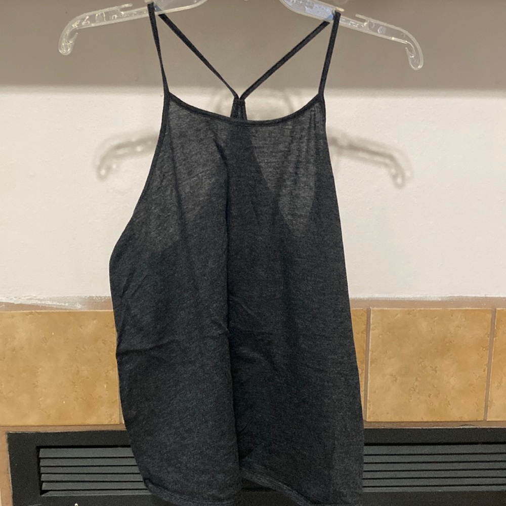 Old Navy Women’s Lightweight Tank Top (size M)